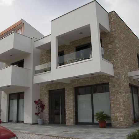 Apartments Brezanin Сутоморе Екстериор снимка