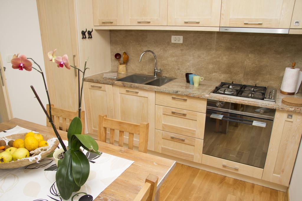 Apartments Brezanin Сутоморе Екстериор снимка